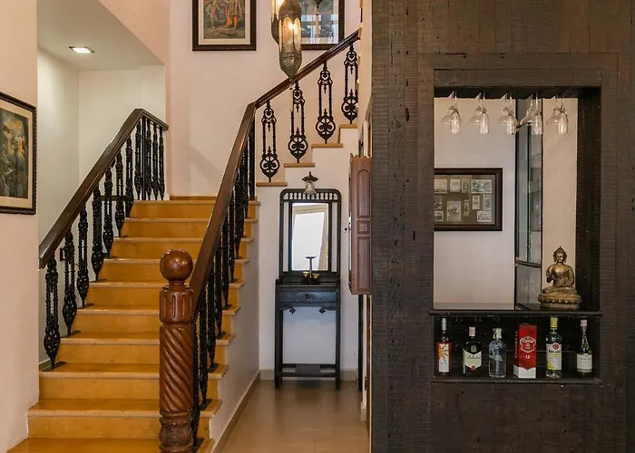 Ananda Villa: Serene Mountain Retreat with Heritage Charm Lonavala